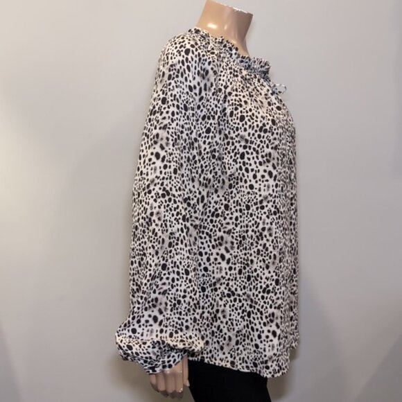 3/$20 A New Day Flowy Cheetah Print Blouse Smocked Keyhole Long Balloon Sleeve - Picture 9 of 14